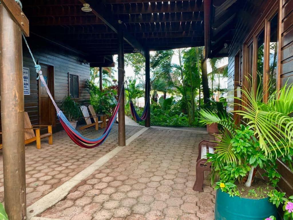 Hotel Mar Marine Yacht Club à Rio Dulce Extérieur photo