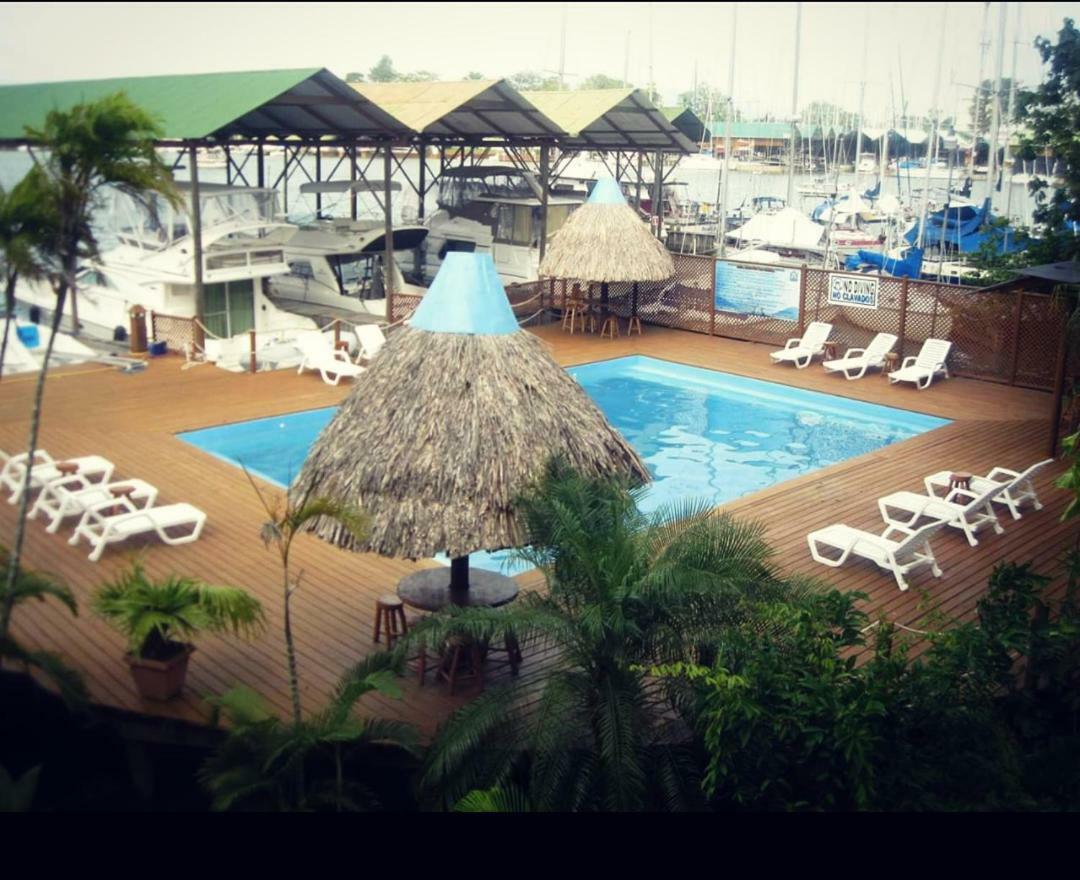 Hotel Mar Marine Yacht Club à Rio Dulce Extérieur photo